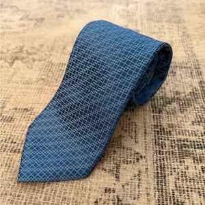 Canali Navy Diamond geometric Pattern Tie 100% silk